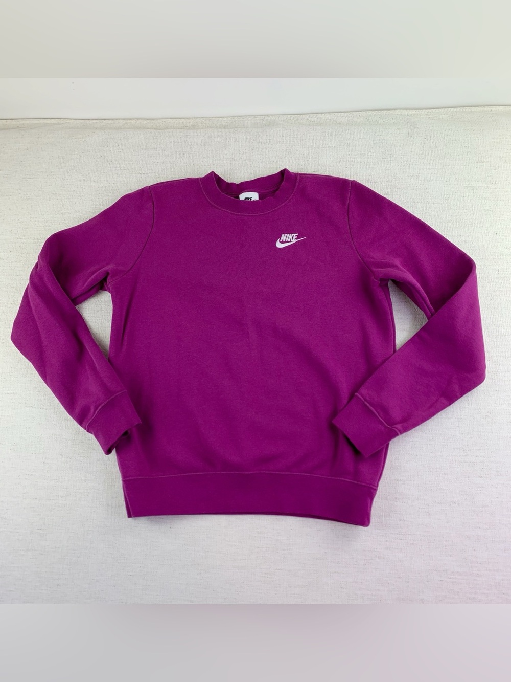 Nike Women's long sleeve Crewneck pullover Sweatshirt embroidery logo‎